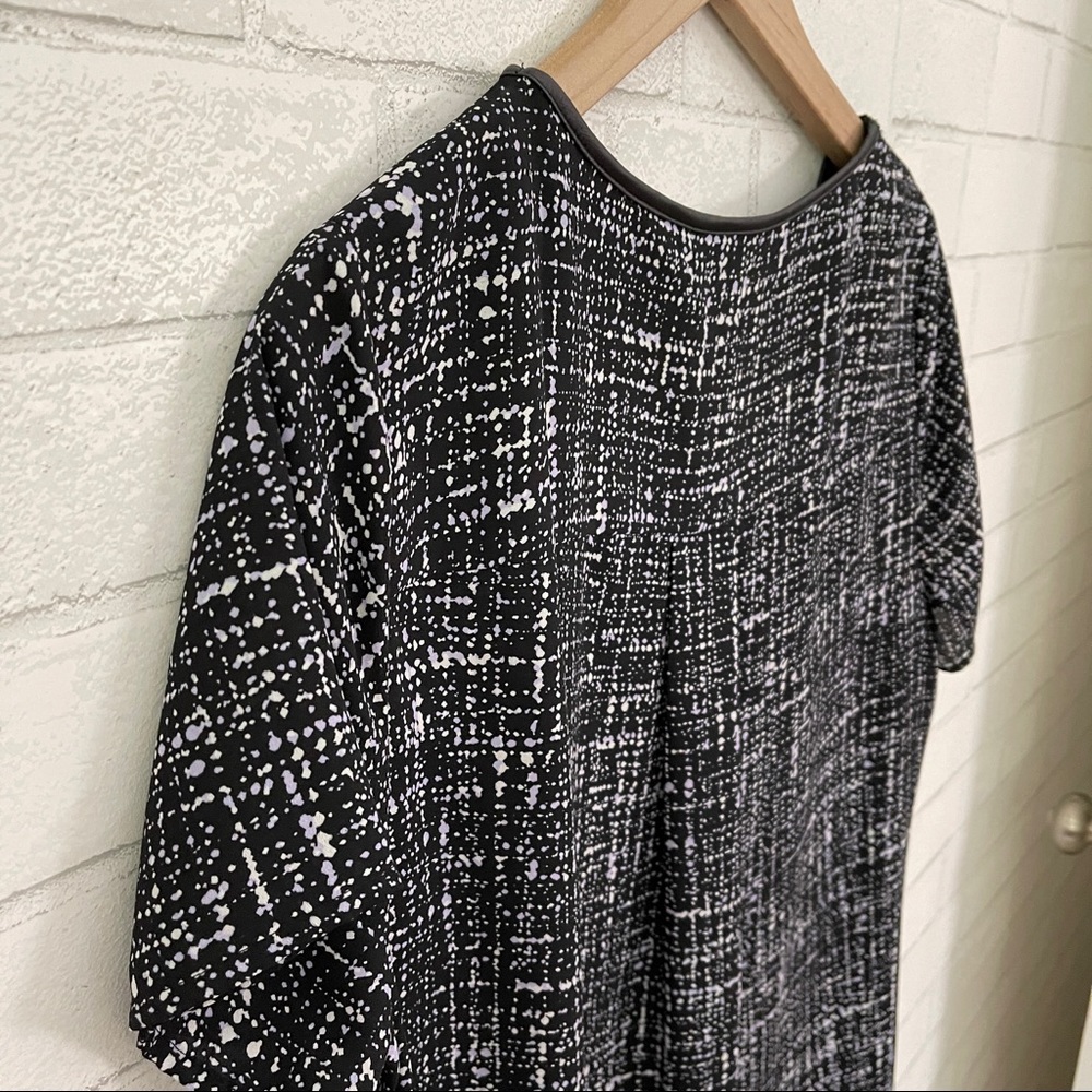 LANE BRYANT Black Spatter Pattern Leather Trim Hi-Low V-Neck Top - Picture 11 of 12